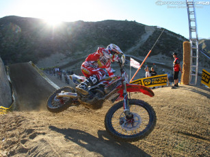 Картинка спорт мотокросс