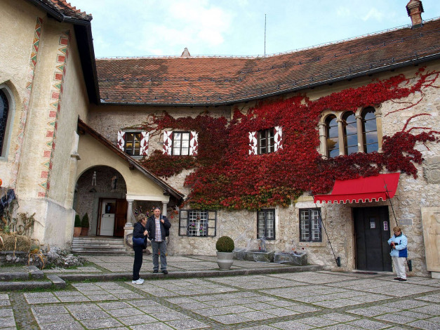 Обои картинки фото словения, города, здания, дома