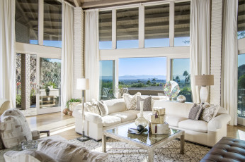 Картинка интерьер гостиная окна диваны элегантность