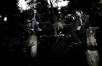 Картинка разное знаменитости сага robert pattinson kristen stewart лестница парк вампиры актеры