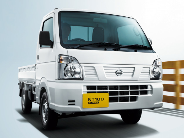 Обои картинки фото автомобили, nissan, datsun, nt100, clipper, светлый