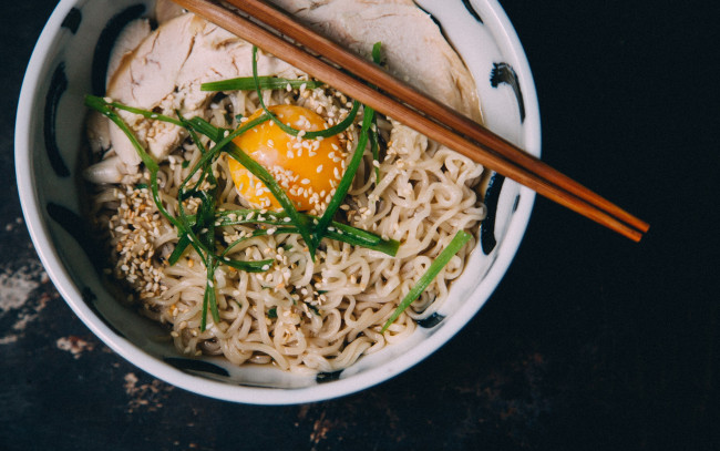 Обои картинки фото еда, макаронные блюда, макароны, яйцо