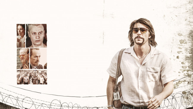 Обои картинки фото кино фильмы, most wanted , target number one, мужчина, очки, борода, сумка, колючая, проволока