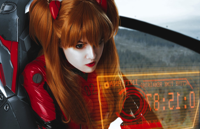 Обои картинки фото девушки, - креатив,  косплей, образ, костюм, косплей, рыжая, кресло, табло