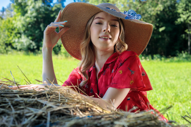 Обои картинки фото девушки, - блондинки,  светловолосые, блондинка, шляпа