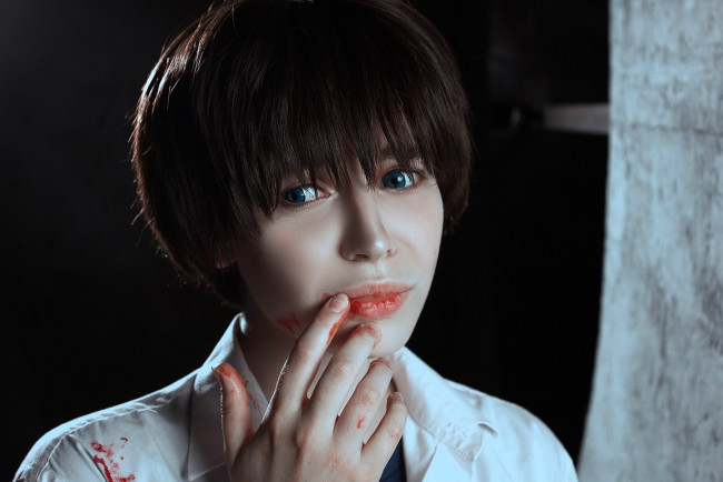 Обои картинки фото девушки, - креатив,  косплей, образы, косплей, костюмы, кровь, лицо