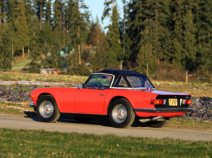 Картинка автомобили triumph tr6