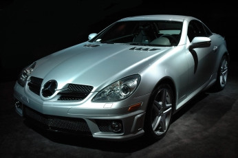 Картинка автомобили mercedes-benz серебристый мерседес