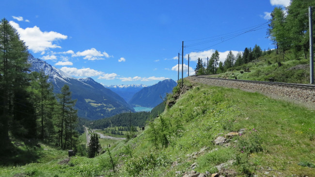 Обои картинки фото природа, горы, облака, лес