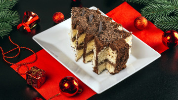 Картинка праздничные угощения бусы шарики колокольчик торт