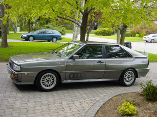 Картинка audi 80 coupe quattro автомобили выставки уличные фото