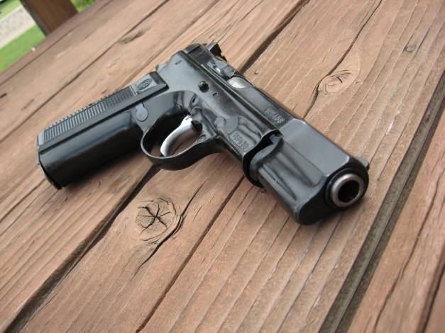 Обои картинки фото оружие, пистолеты