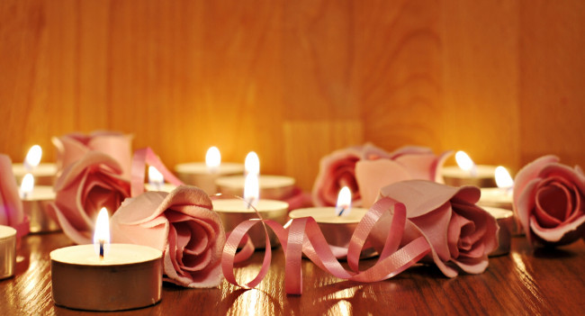 Обои картинки фото разное, свечи, лента, розы