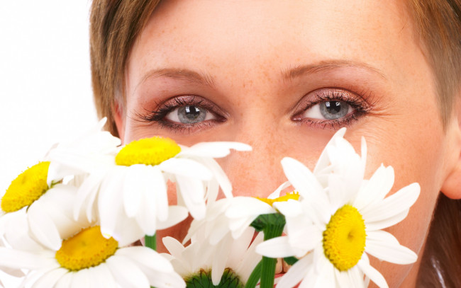 Обои картинки фото разное, глаза, цветы, морщинки