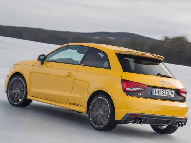 Обои картинки фото автомобили, audi, желтый, 2014, s1
