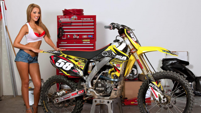 Обои картинки фото мотоциклы, мото с девушкой, moto, girl