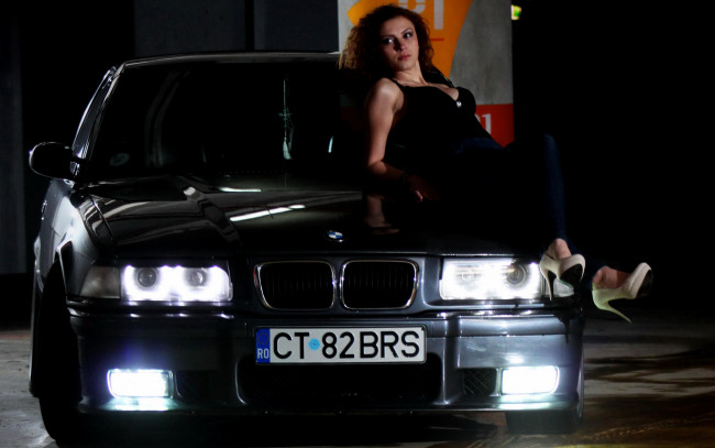 Обои картинки фото автомобили, авто с девушками, bmw