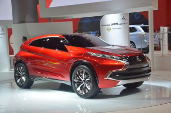 обоя mitsubishi gc phev concept, автомобили, выставки и уличные фото, автосалон, выставка, красный, mitsubishi, car, concept, phev, gc