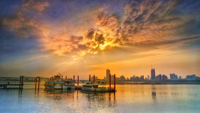 Обои картинки фото корабли, порты ,  причалы, рассвет