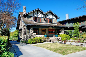 Картинка города -+здания +дома жилой дом