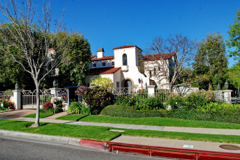 Картинка города -+здания +дома жилой дом