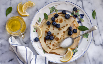 Картинка еда блины +оладьи мед лимон черника