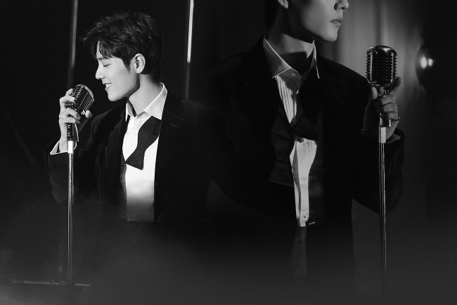 Обои картинки фото мужчины, xiao zhan, актер, костюм, бабочка, микрофон