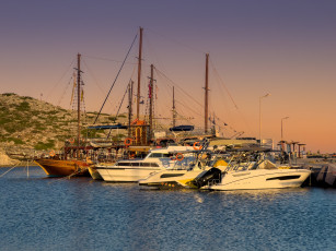 обоя корабли, разные вместе, туристические