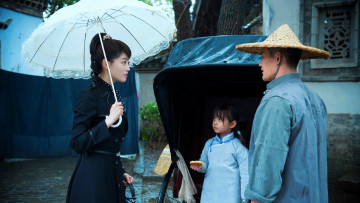 обоя кино фильмы, psych-hunter, девушка, мужчина, ребенок, зонт