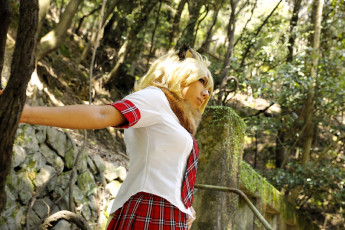 Картинка девушки nonsummerjack косплей образ наряд ушки мех форма развалины деревья