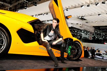 Картинка девушка спорткар автомобили авто девушками выставка