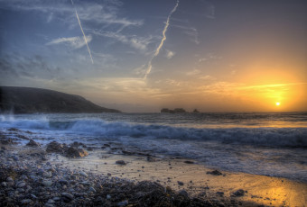 Картинка природа восходы закаты солнце океан пляд прибой тучи