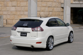 Картинка автомобили lexus harrier