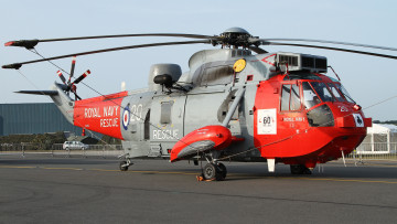 Картинка sea+king авиация вертолёты вертолёт аэродром полоса