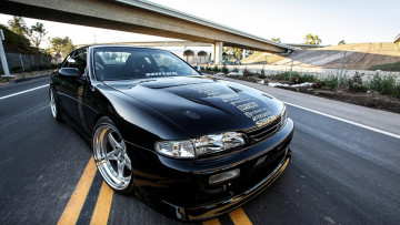 Картинка автомобили nissan datsun