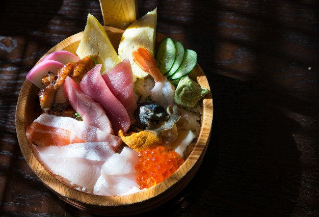 Обои картинки фото еда, рыба,  морепродукты,  суши,  роллы, деликатесы