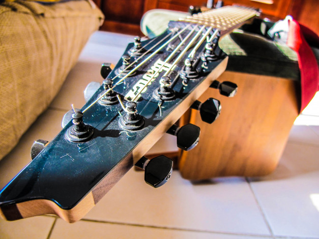 Обои картинки фото музыка, -музыкальные инструменты, гитара