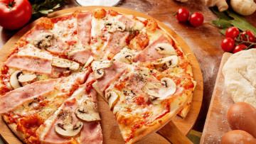 Картинка еда пицца шампиньоны ветчина