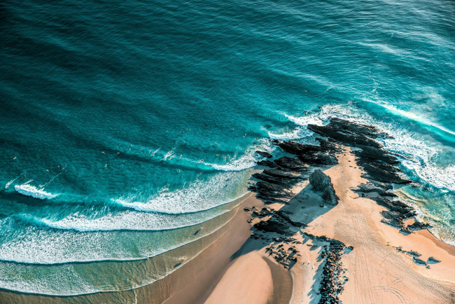 Обои картинки фото природа, побережье, море, волны, берег, пляж, камни