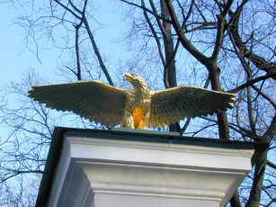 Картинка разное рельефы статуи музейные экспонаты