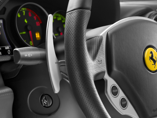 Обои картинки фото ferrari, 612, автомобили, спидометры, торпедо