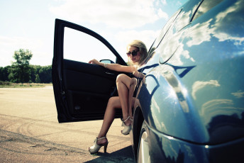 Картинка автомобили авто девушками