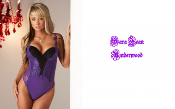 Картинка девушки sara+jean+underwood сара джин андервуд блондинка белье боди кулон люстра