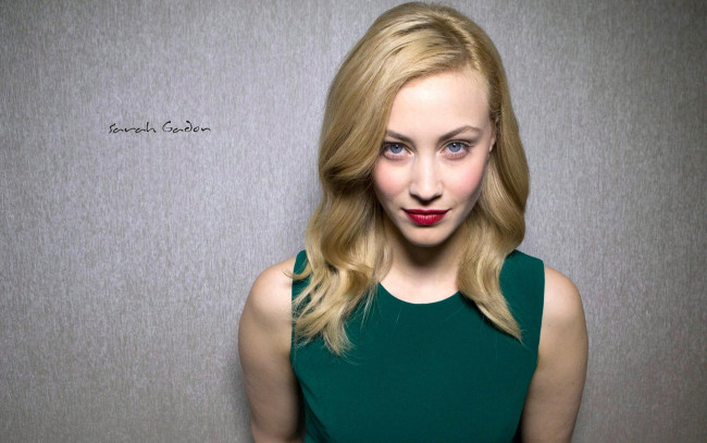 Обои картинки фото девушки, sarah gadon, сара, гэдон, блондинка, актриса, взгляд