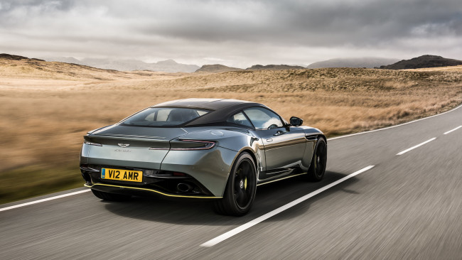 Обои картинки фото aston martin db11 amr 2019, автомобили, aston martin, db11, aston, martin, серебряный, 2019, amr, металлик