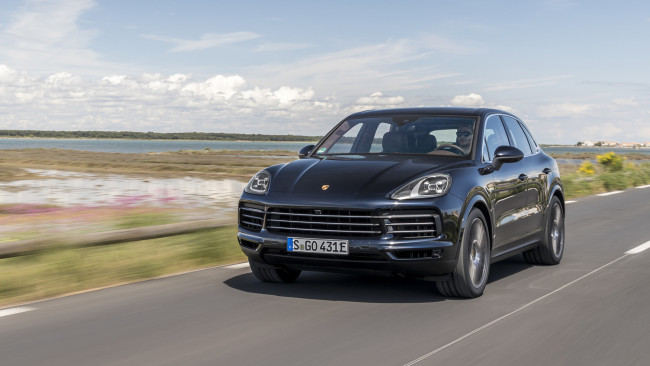 Обои картинки фото porsche cayenne e-hybrid 2019, автомобили, porsche, cayenne, e-hybrid, 2019, чёрный