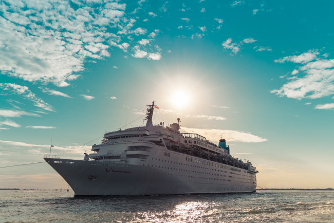 Обои картинки фото корабли, лайнеры, круиз, лайнер