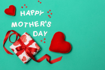 Картинка праздничные день+матери сердечки надпись подарок