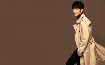 Картинка мужчины xiao+zhan актер плащ