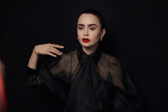 Картинка девушки lily+collins брюнетка наряд